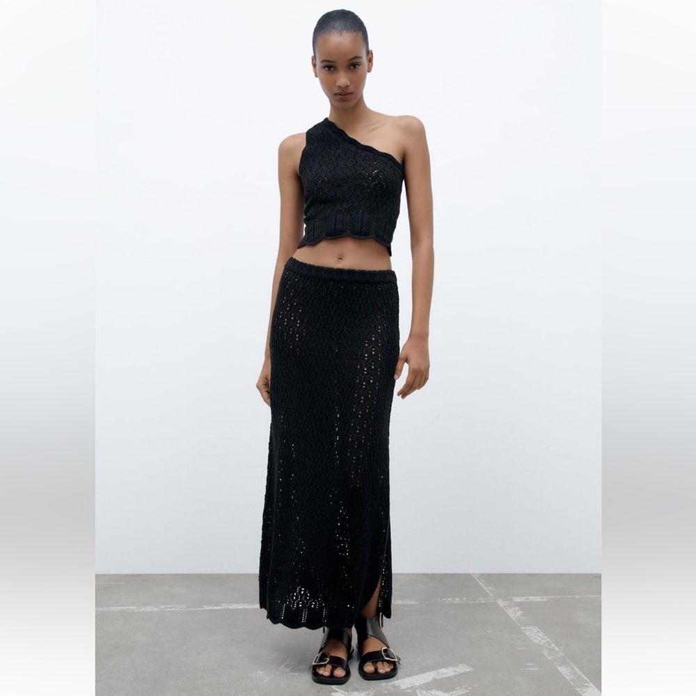Zara ASYMMETRIC POINTELLE KNIT TOP. Black. Sizes XS, S. New with Tags.